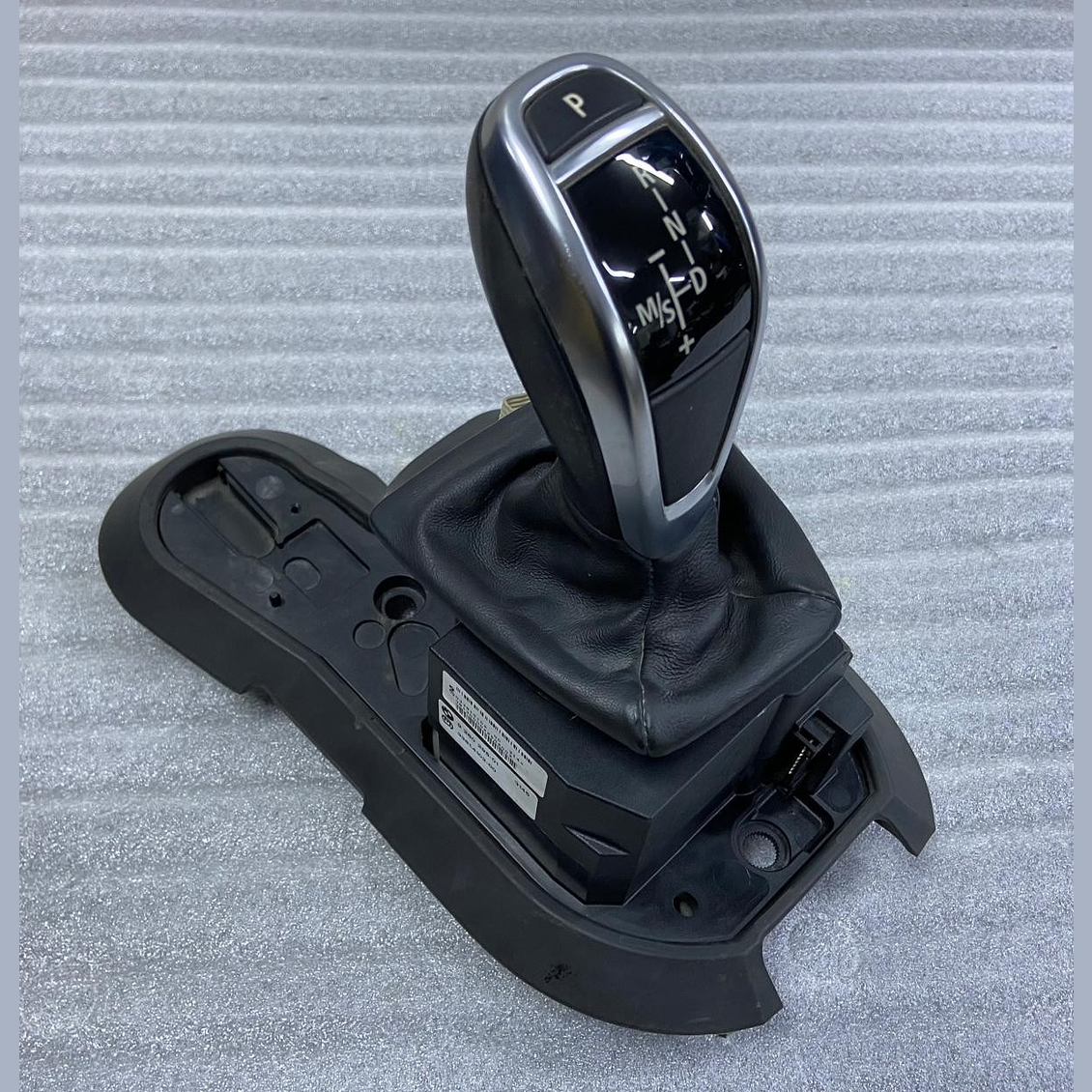 OEM BMW E84 X1 AT Auto Trans Floor Gear Selector Shifter Switch 9260295
