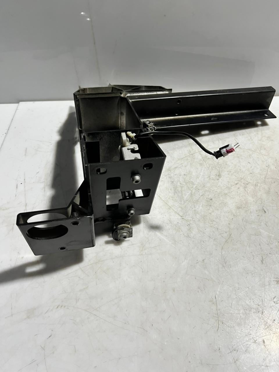 2012-2017 BMW X3 F25 and X4 F26 Front Radiator Core Support Bracket 7210499 OEM