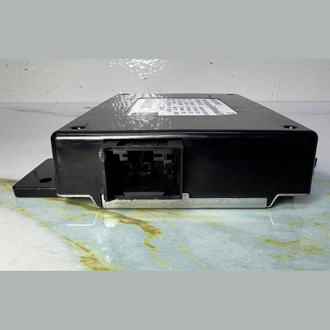 Mercedes-Benz W212 E-Class Communication Control Module Unit A172 9002809 OEM