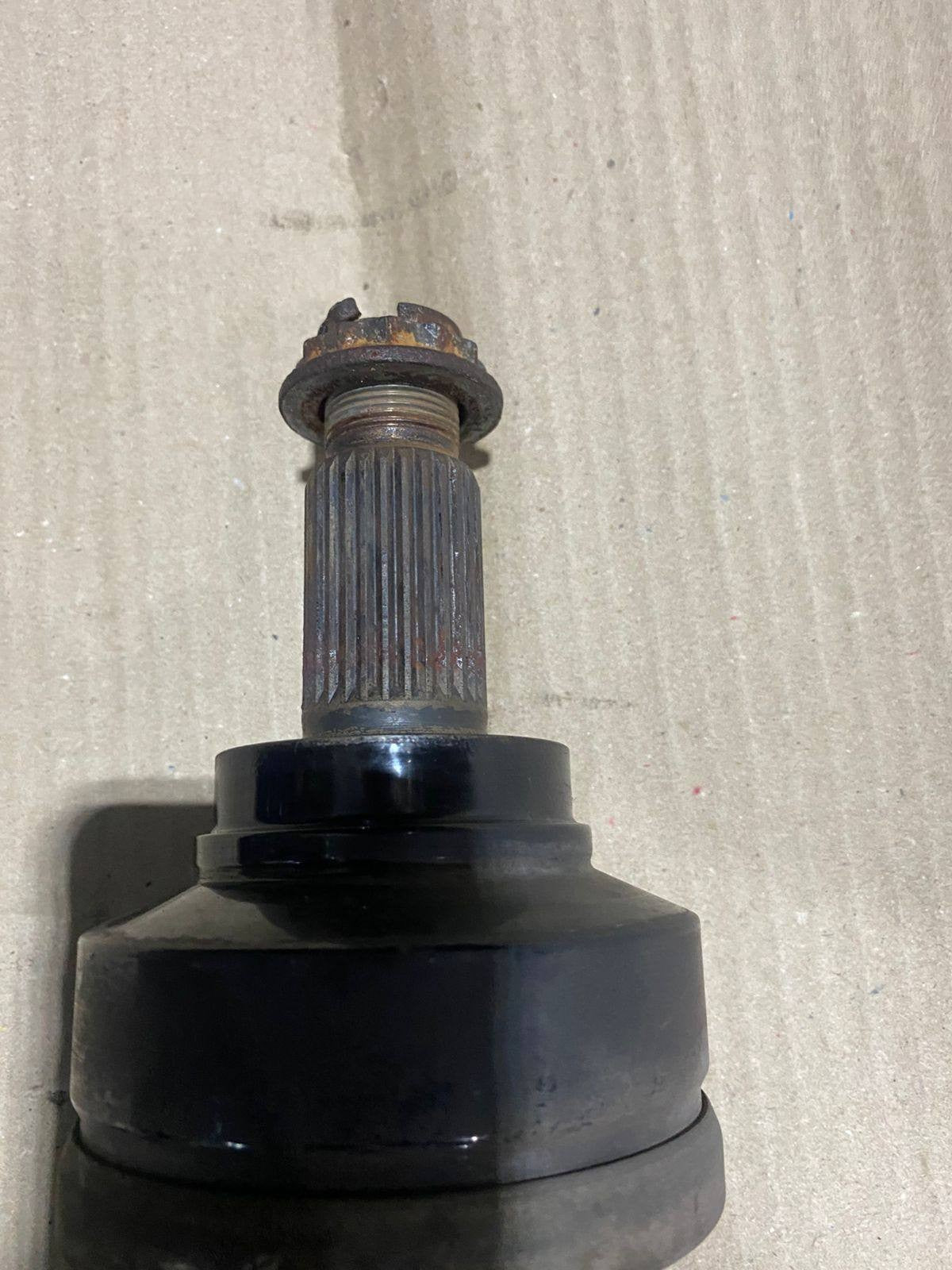 2012-2015 BMW 335i Rear Axle Shaft 7597686 F30 3 Series and F20 F22 F33 4 Ser FO