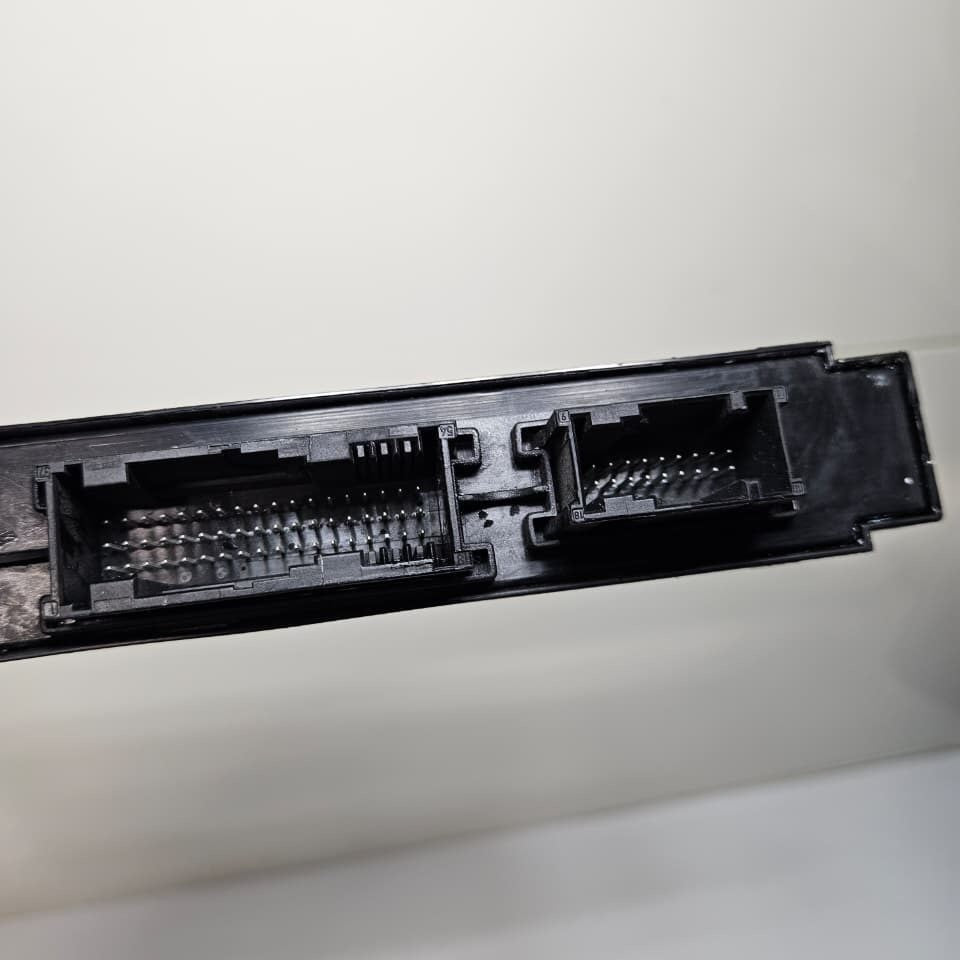 2019 BMW i3s F01 F02 F03 Electronic Junction Box 9288419 OEM