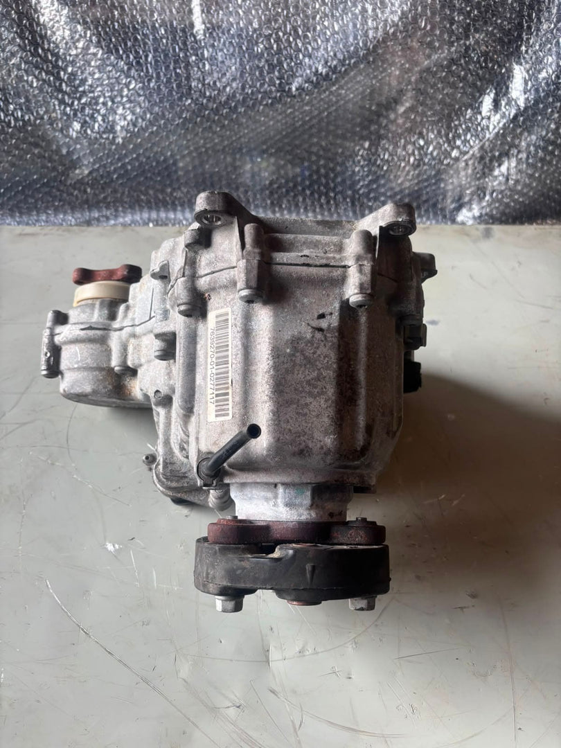2012-2015 BMW X1 Transfer Case 7639270 X1 E84 OEM ATC 35 L