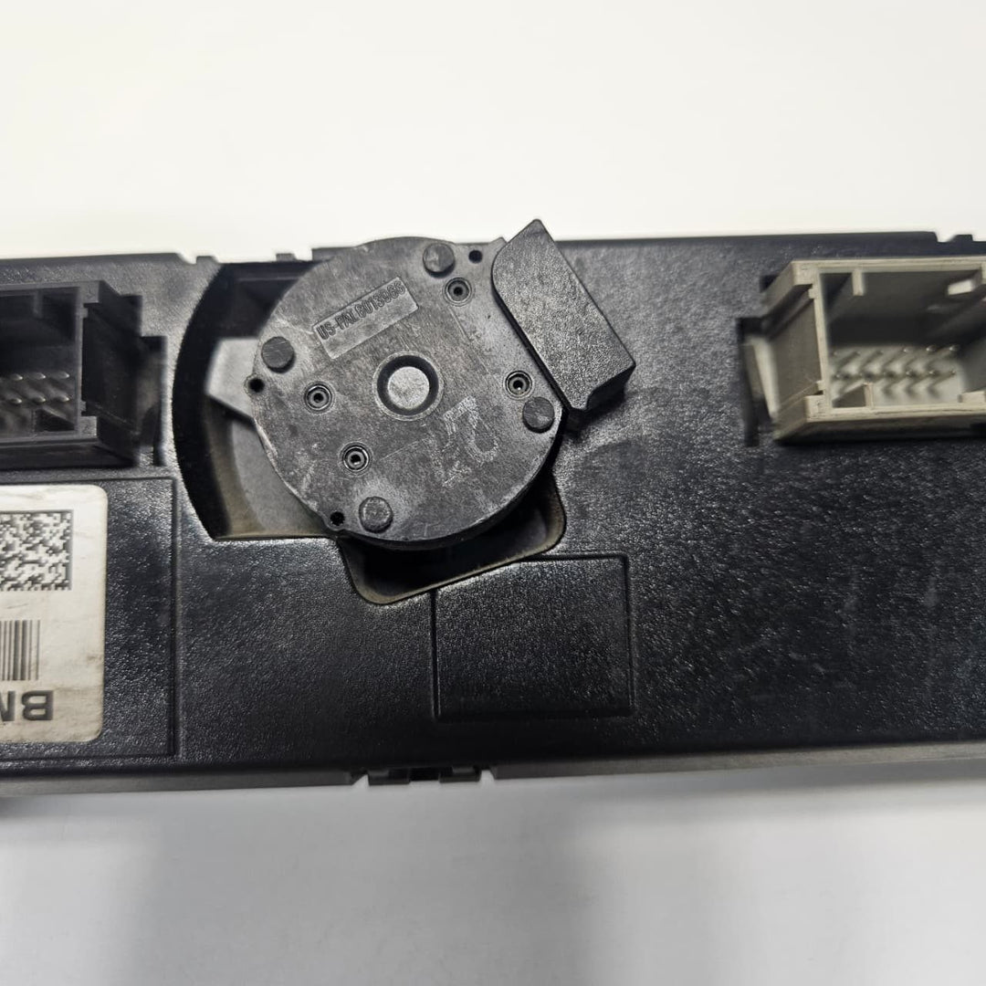 2007-2011 BMW E90, E87, E81, M3 328i Climate Control Unit 9182287