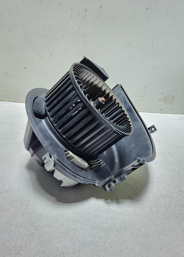 2007-2013 BMW X5 Heater Blower Motor T1001857A X5 E70 LHD