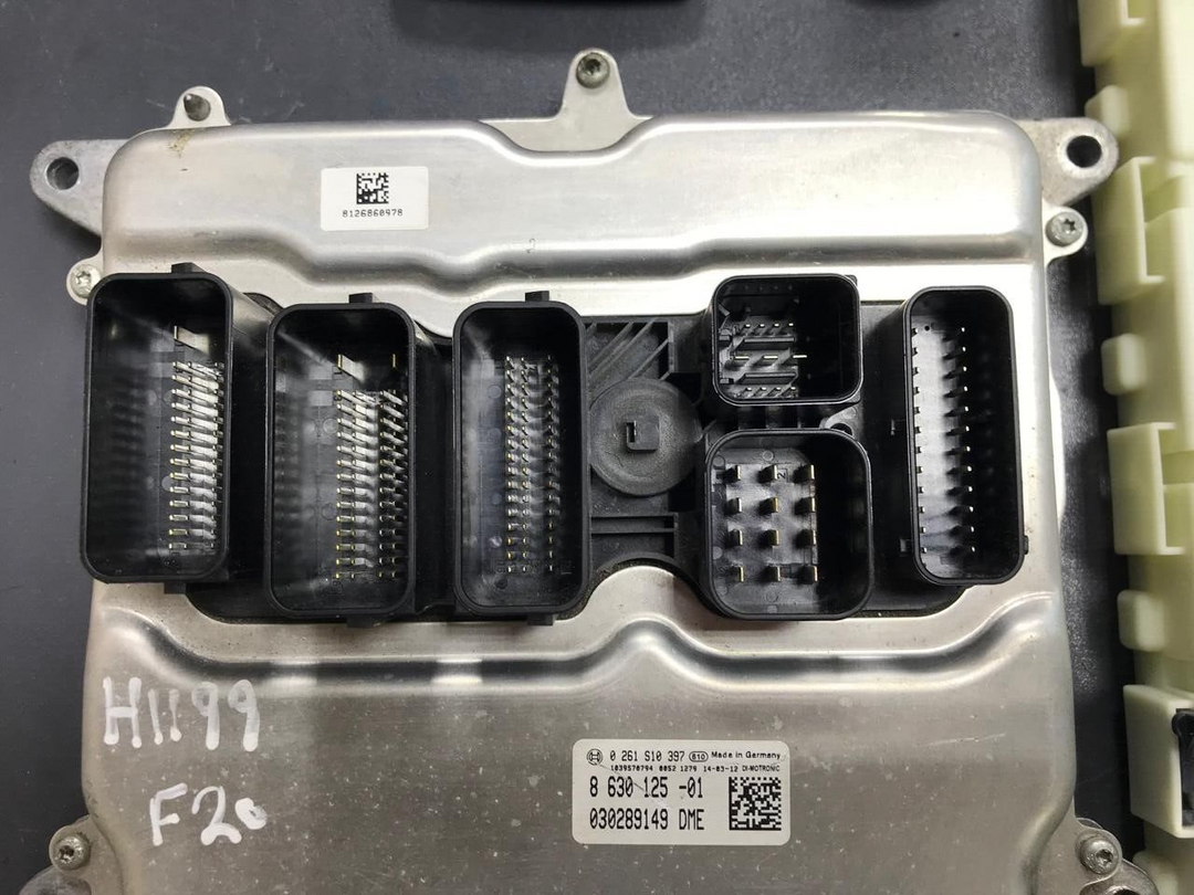 BMW 116i F20 2014 N13 ENGINE CONTROL ECU UNIT SET DME 8630125