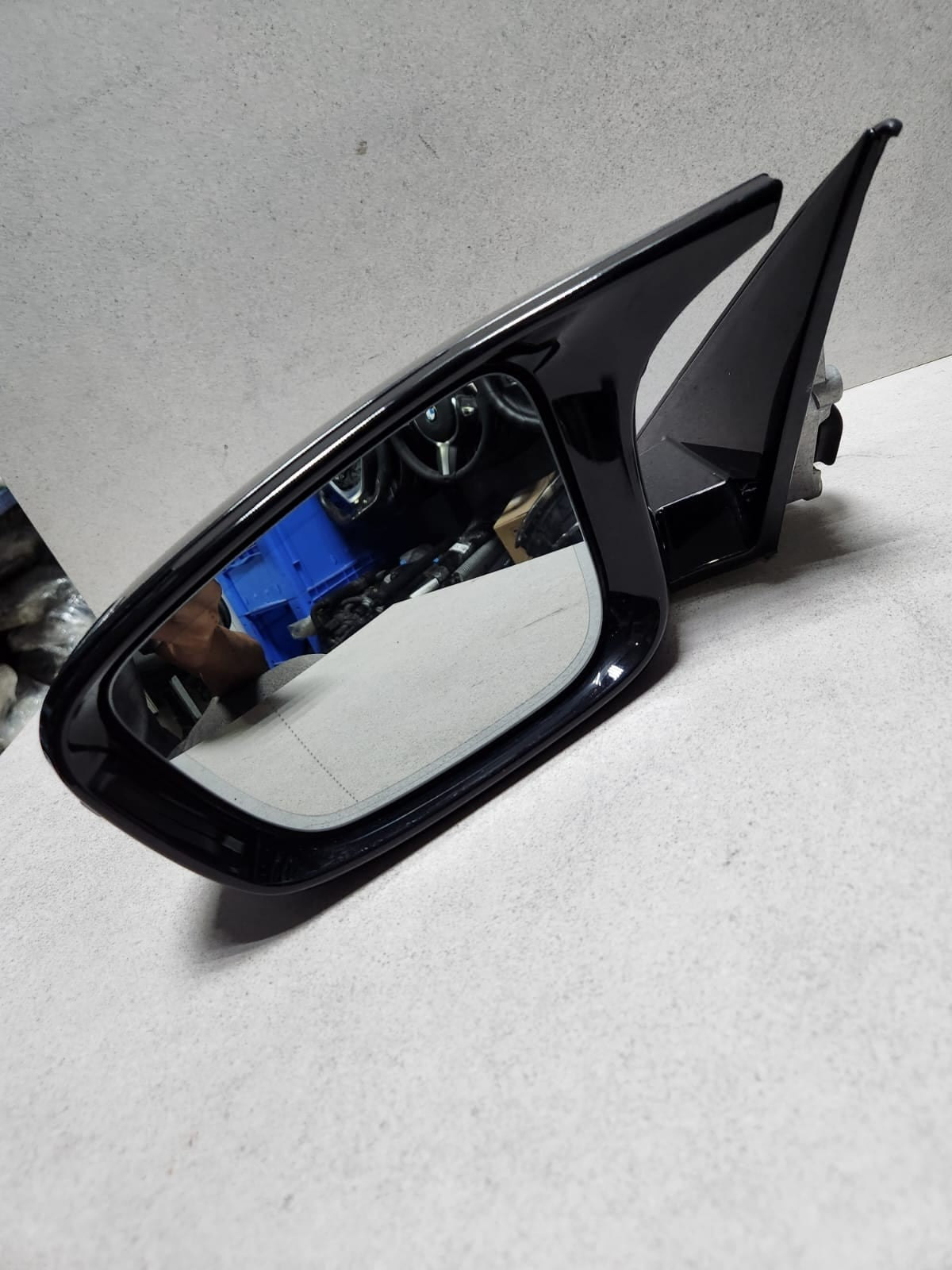 BMW Left Side Door Mirror F0184101U668B 5 Series G30 G31