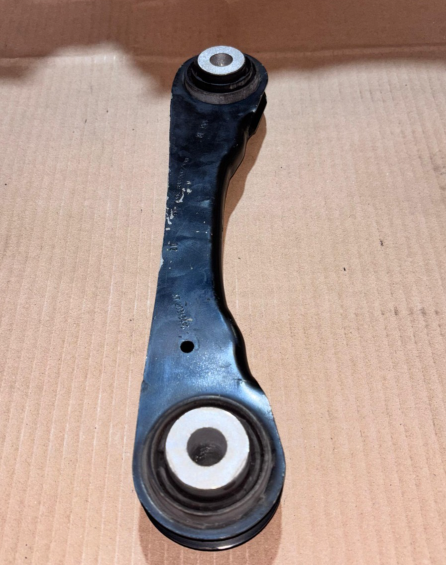 BMW 5 G30 7  G12 8  G14 FRONT GUIDE ROD RIGHT 6867538 OEM
