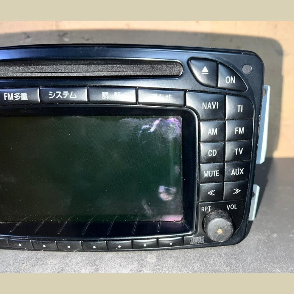 2003-2006 Mercedes W203 C-Class Radio Audio Head Unit CD Player A203 8272342 OEM
