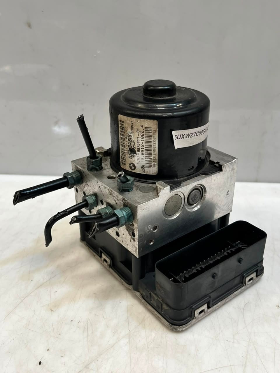2014 BMW X3 F25 X4 F26 ABS Pump DSC HYDRAULIC Module 6875412 OEM