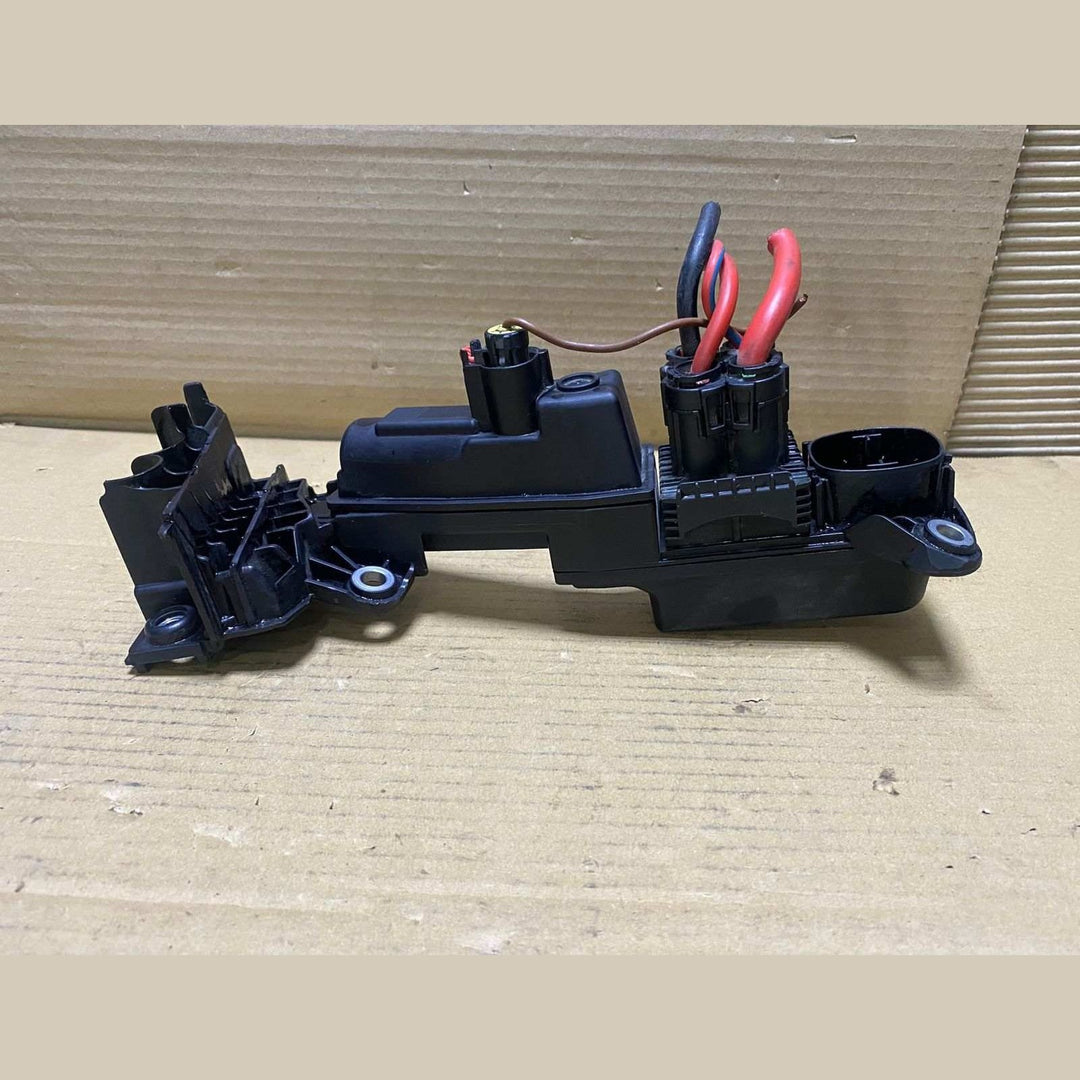 2017-2024 BMW X3 G01 Battery Junction Box 9339823