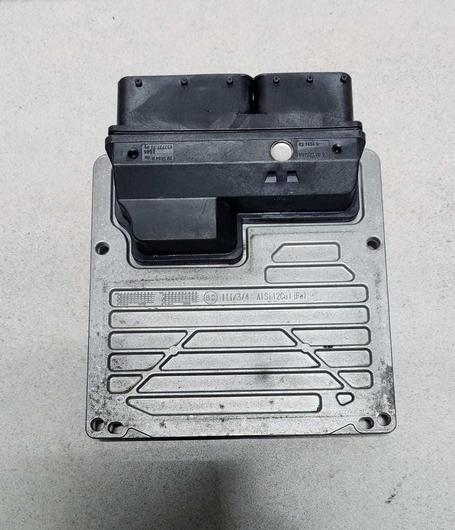 Benz Engine Control Unit A2710108902 C-Class W203 M271 PETROL ENGINE ECU