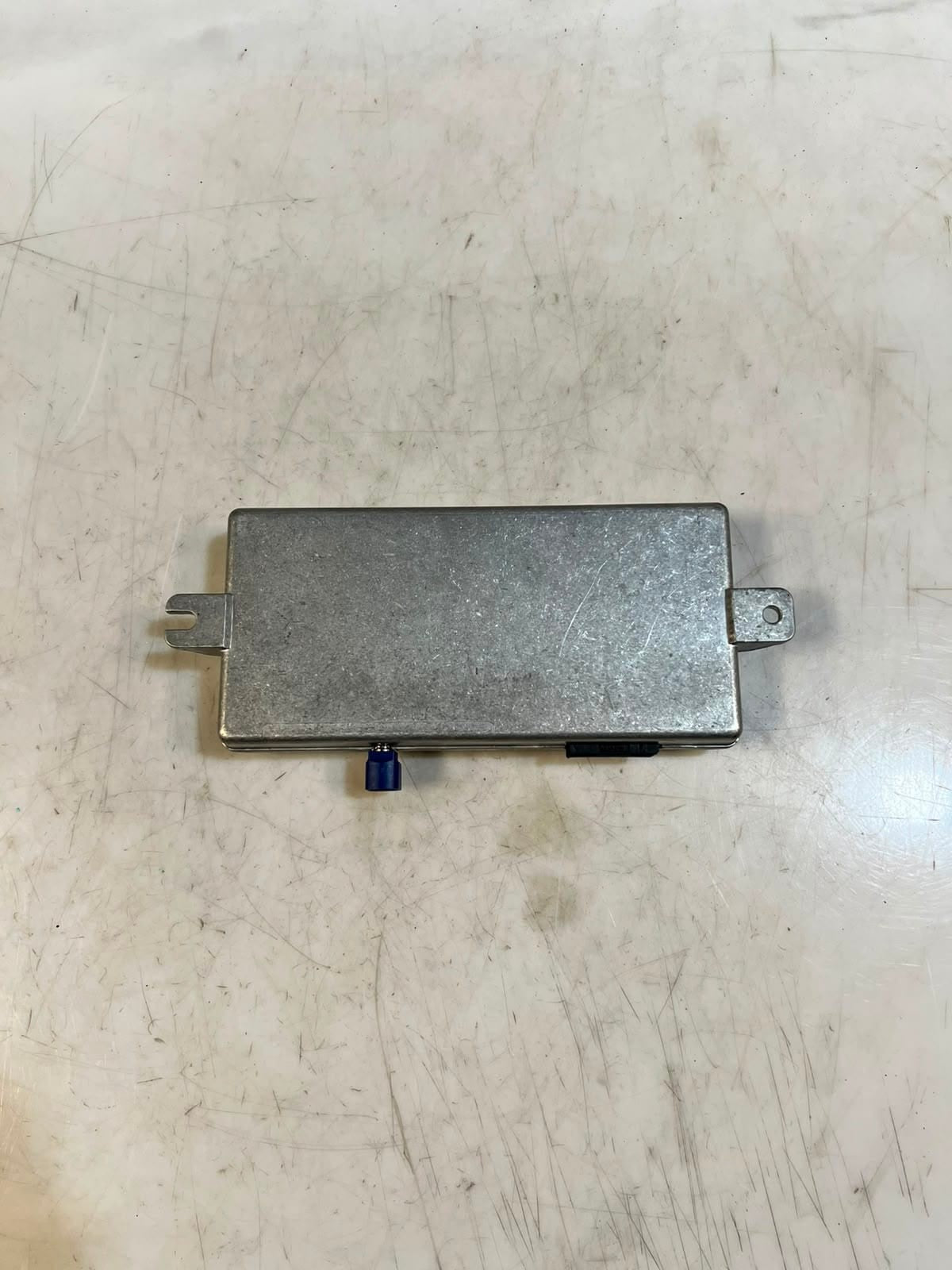 BMW F01 F30 F32 F06 F10 F11 F07 F06 Rearview Camera Control Module 9302256 OEM