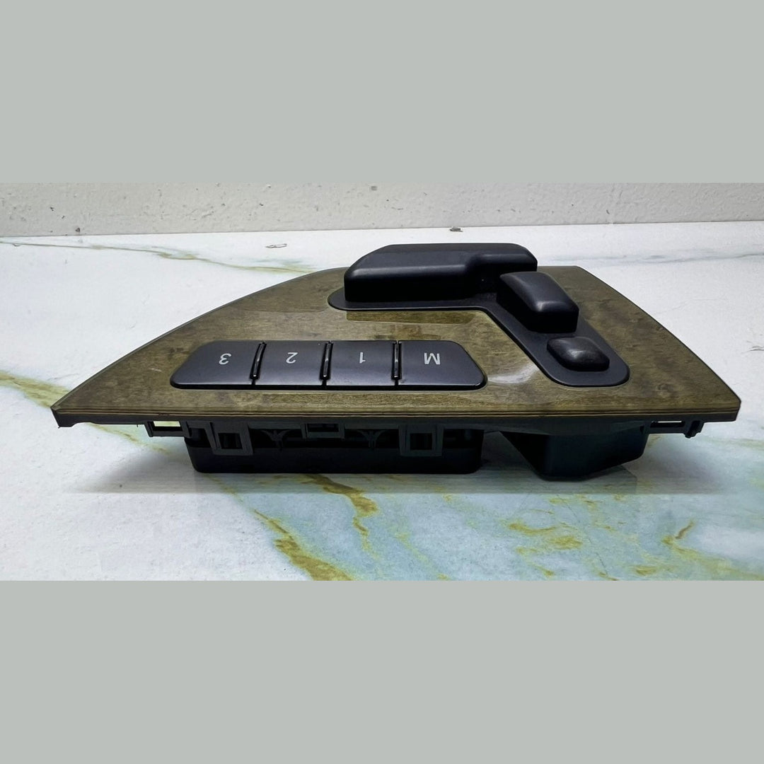 Mercedes Front Left Seat Switch Control Panel A2048701579 W204 C-Class C63 AMG