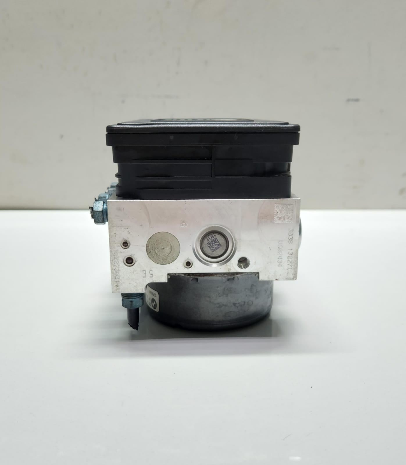  2012-2016 BMW 3-Series F30 328i 320i ABS Pump 6861376 320d 320i 330e 335i OEM