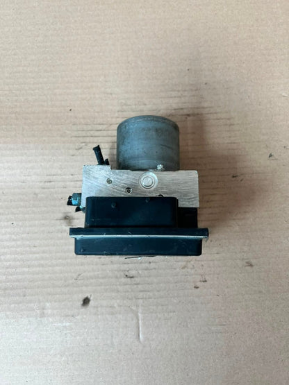 2011-2015 BMW X1 E84 xDrive 20d ABS Hydraulic Pump Control Module 6799417 OEM