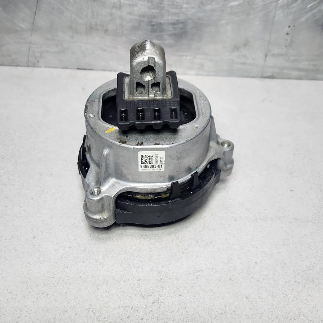 2016-2023 BMW G20 330I Engine Mount Left 9488383 X3 G01 X4 G02 5 Series G30 G31