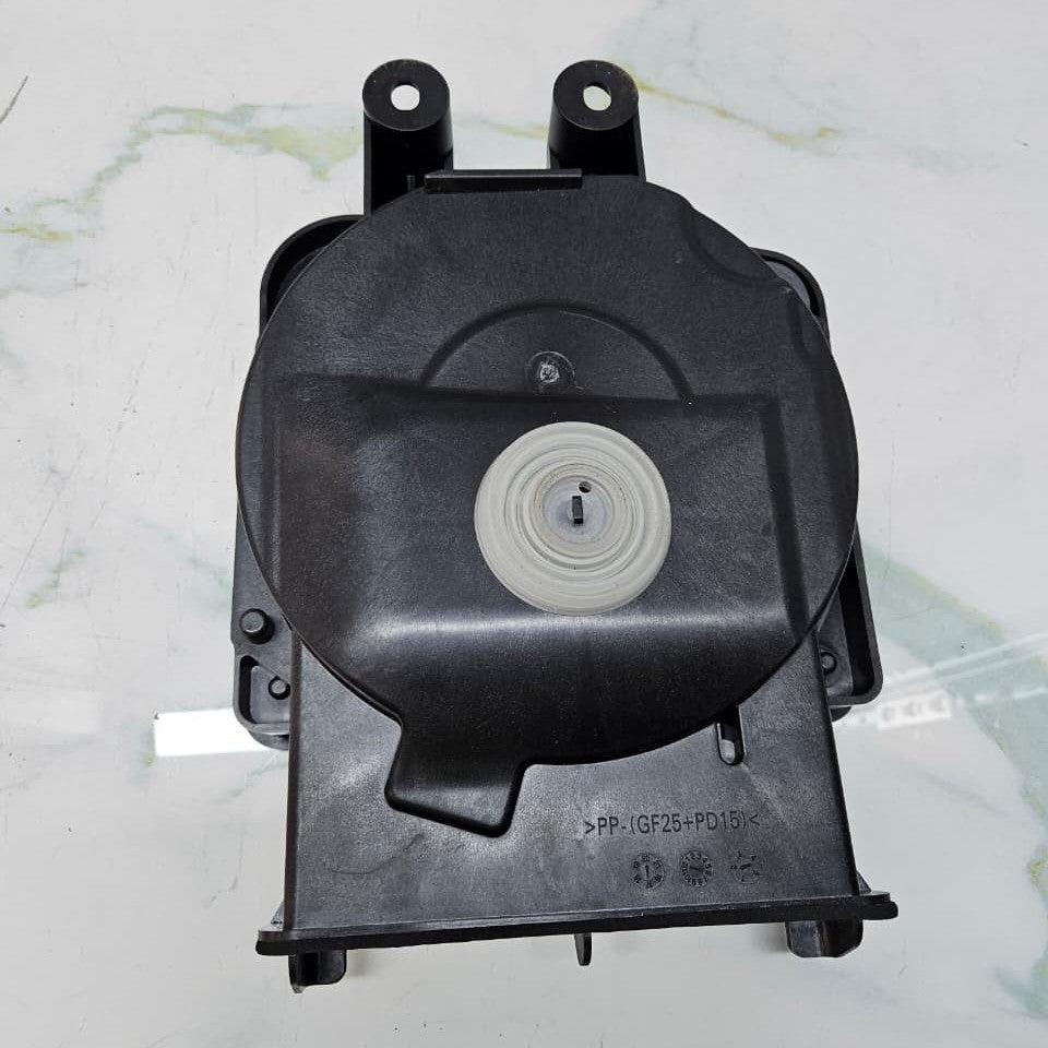 BMW 2 SERIES F45 218i FRONT RIGHT SIDE UNDER SEAT SUBWOOFER 9275996
