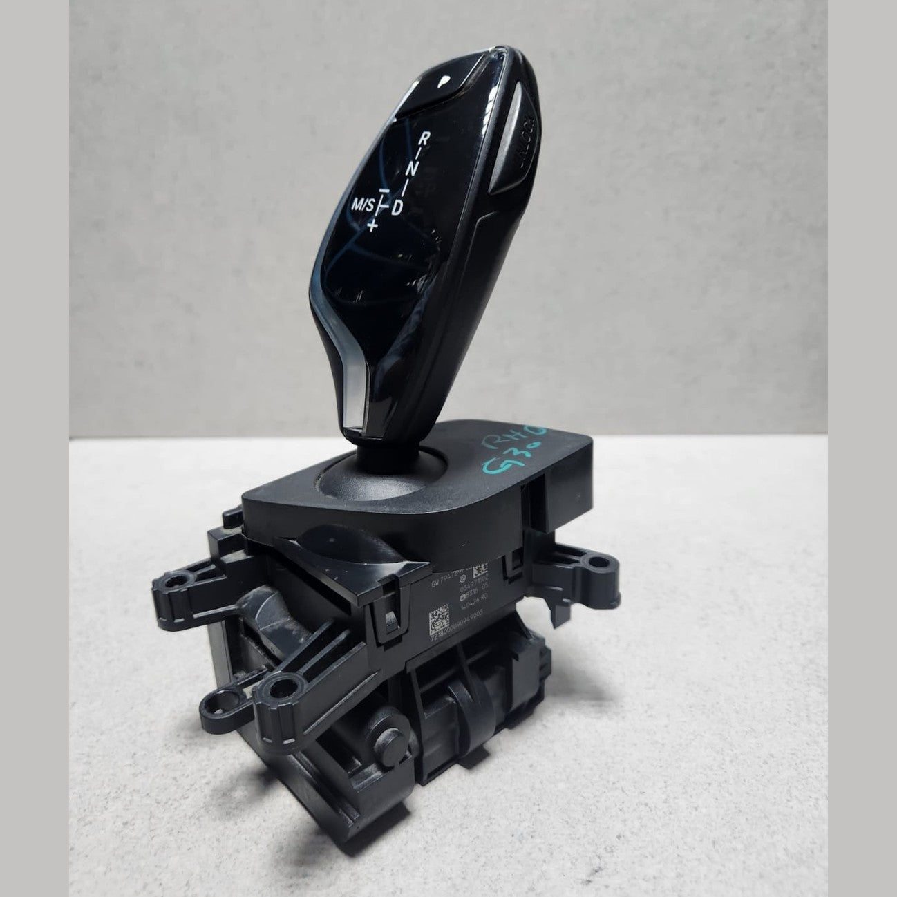 2018-2019 BMW 530e Automatic Gear Selector Shifter 7947692 5 Series G30 G31 RHD