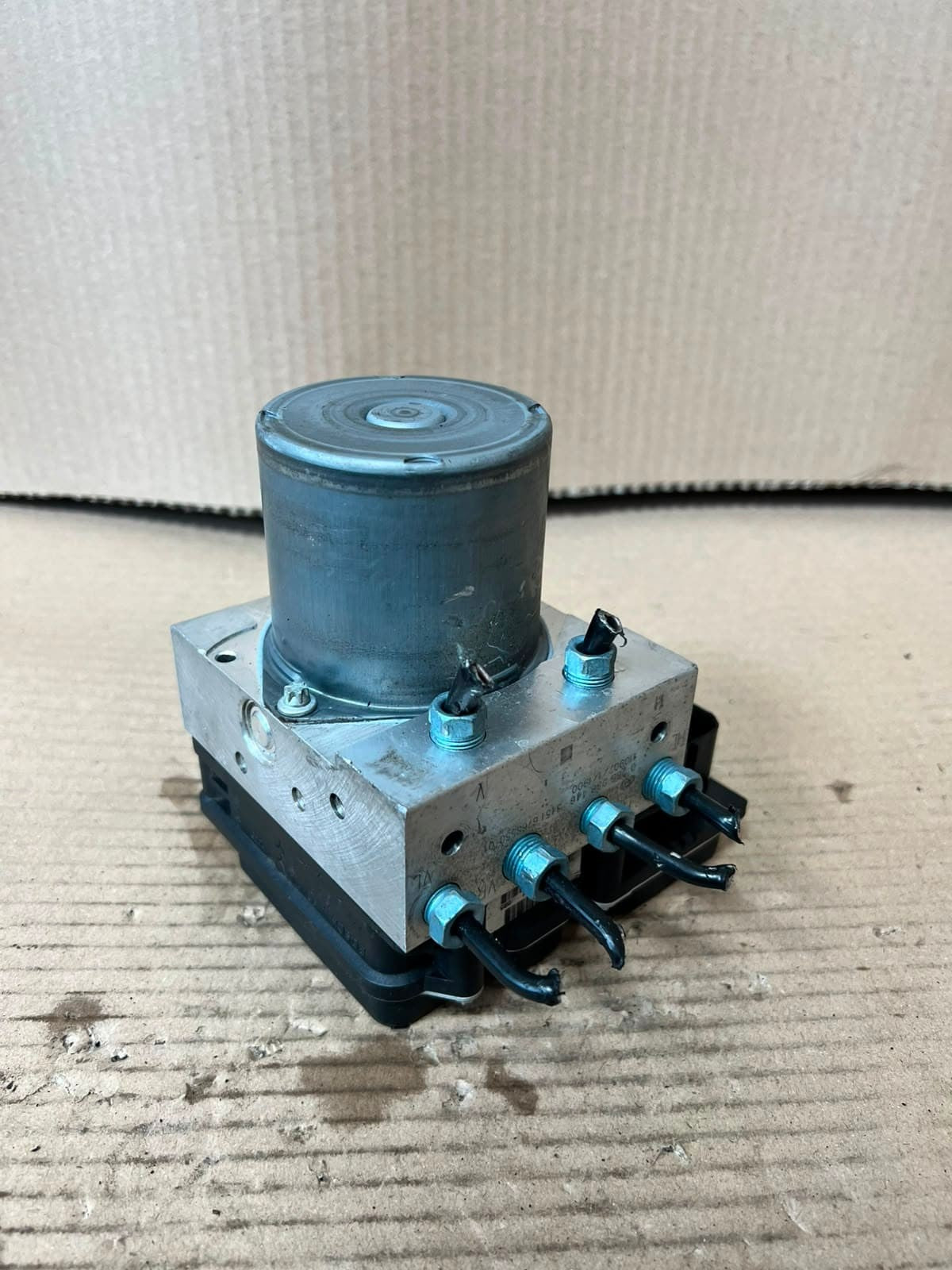 2010-2015 BMW X1 E84 ABS HYDRAULIC Pump/Modulator 6792350 OEM