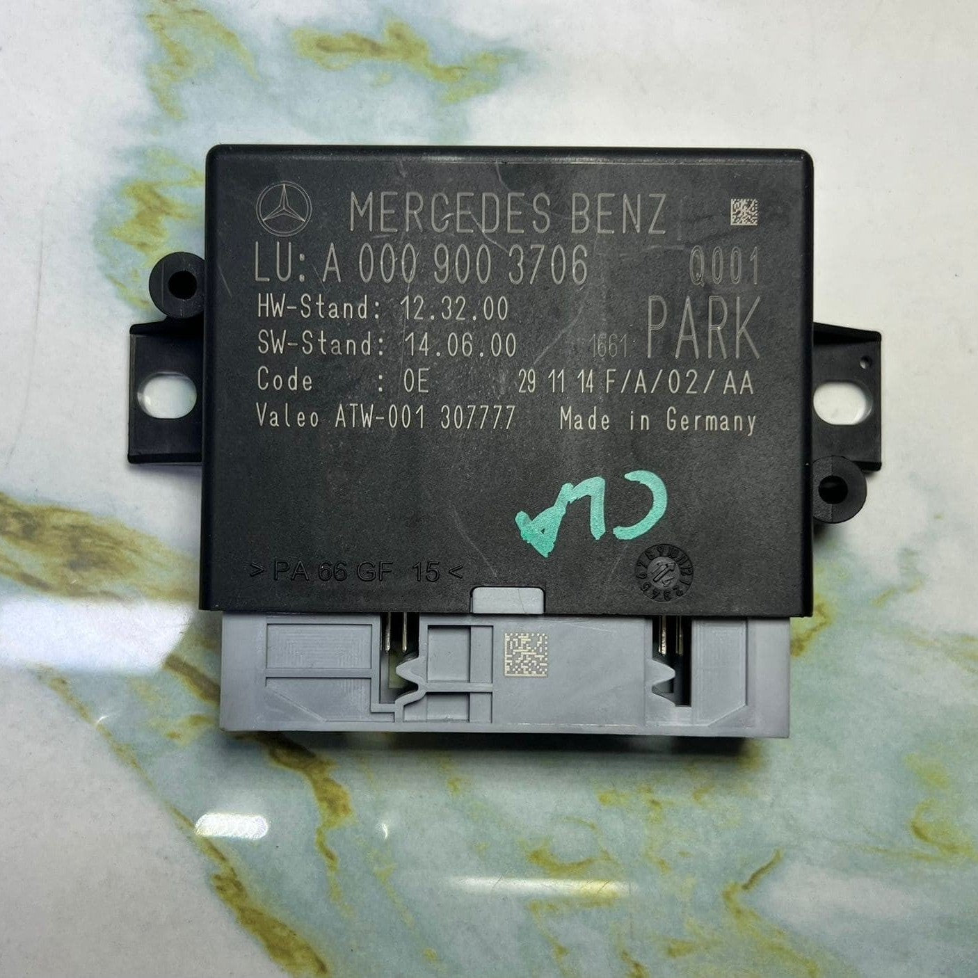 14-16 Mercedes E350 Parking Distance Control Module A0009003706  W212 W213 W205