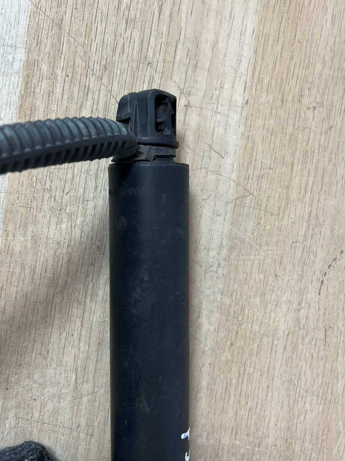 OEM tailgate gas strut for BMW 3 Series Touring F31 7263155 REAR LEFT