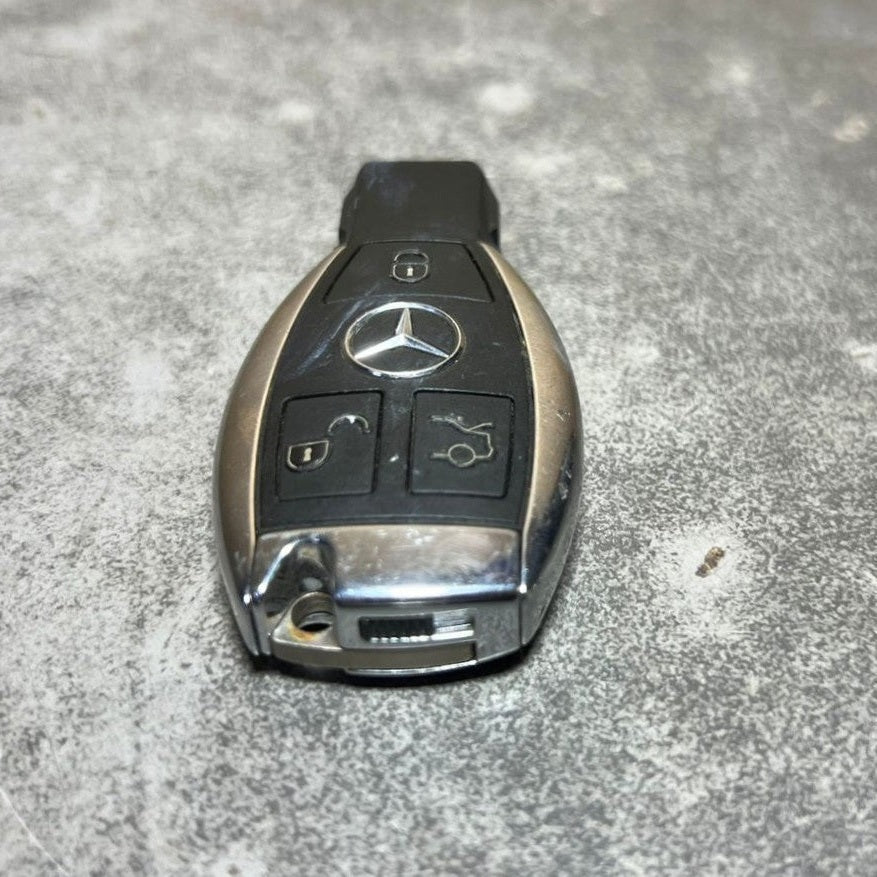 MERCEDES BENZ Factory OEM KEY FOB 4 BUTTON Keyless Entry Remote GENUINE