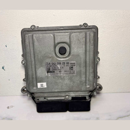 Mercedes Engine Control Unit A 642 900 29 00 W212 E350 CDI and C-Class 300 CDI