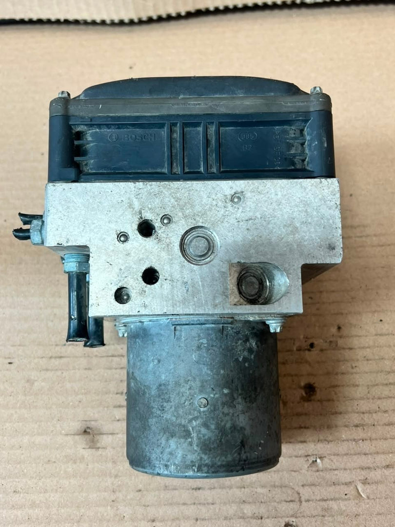 2010-2011 BMW X5 E70 and X6 E71 ABS DSC Pump Control Unit 6793492 OEM