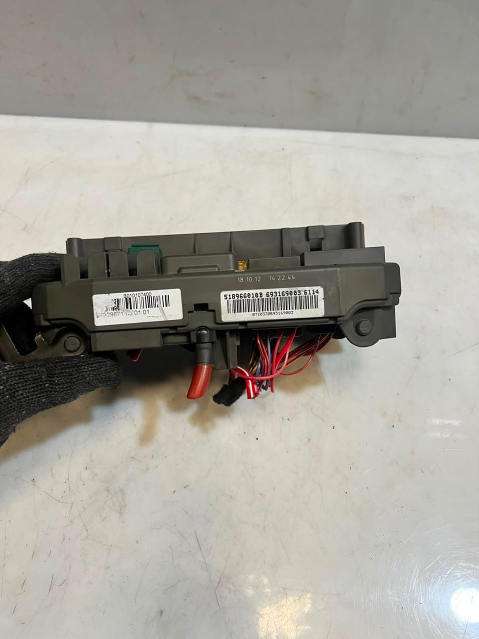 2006-2010 BMW X5 E70 and X6 E71 Fuse Box MODULE 6931690 OEM