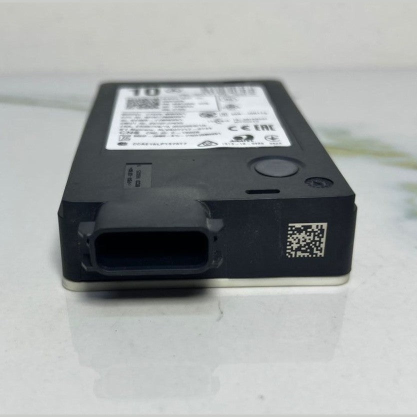 Mercedes W205 C300 Bumper Blind Spot Radar Distance Sensor Module A000 9052511