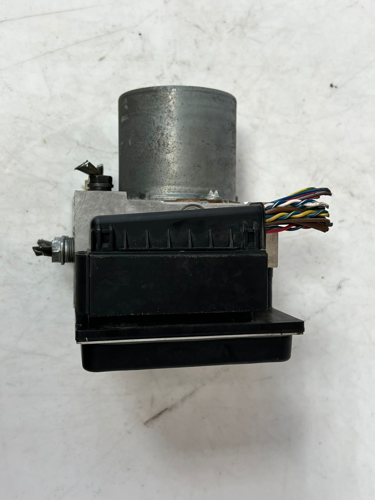 2004-2006 GENIUNE BMW 525i E60 E61 ABS Brake Pump Module 6768614 OEM
