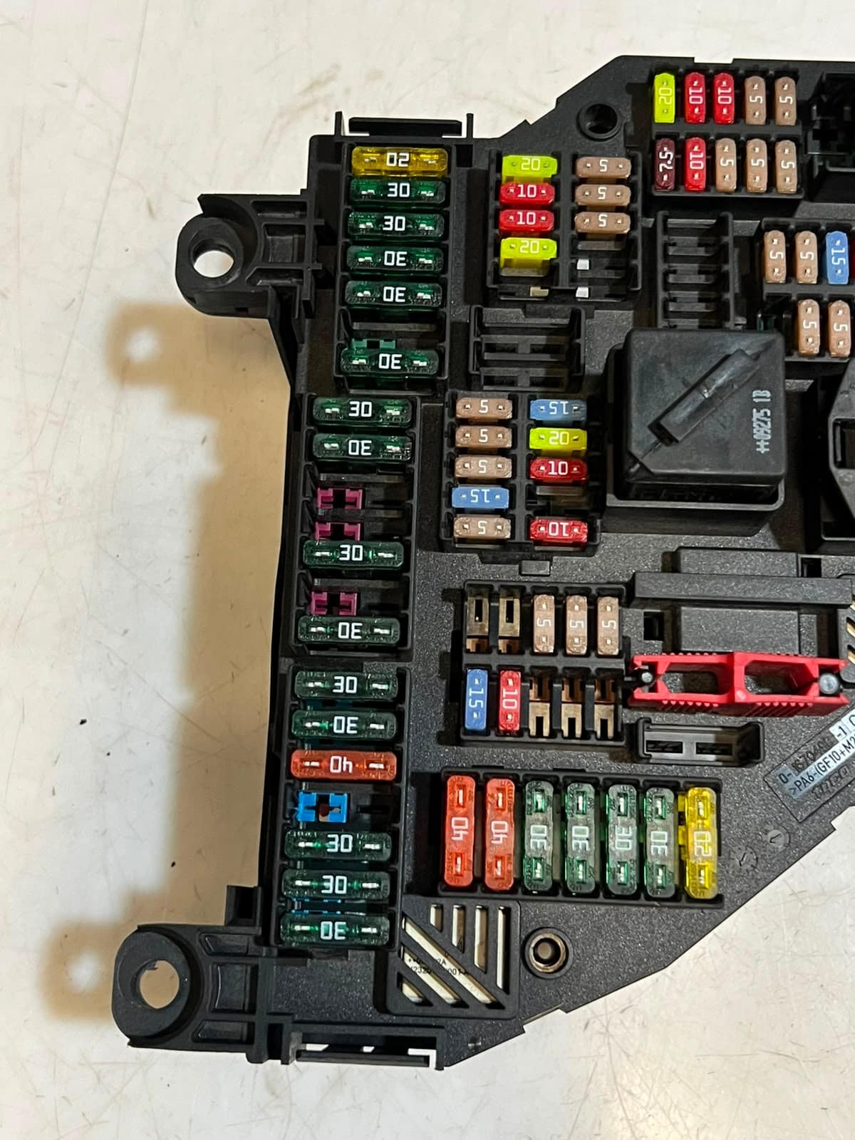 2011-2016 BMW 550i F10 F11 F18 F12 F13 F01 F02 Power Distribution Box 9210857