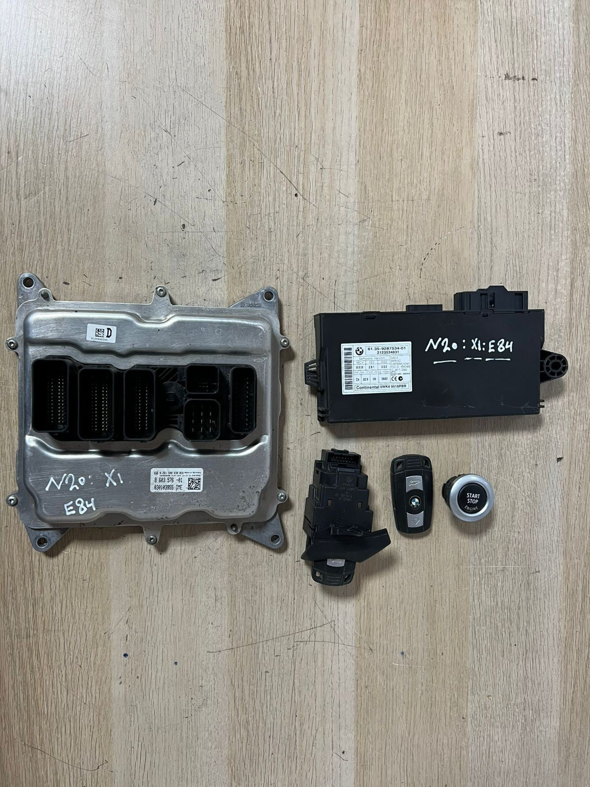 2012 BMW X1 E84 N20 Engine Control Unit ECU set +  cas3 + 2keys - 8603576