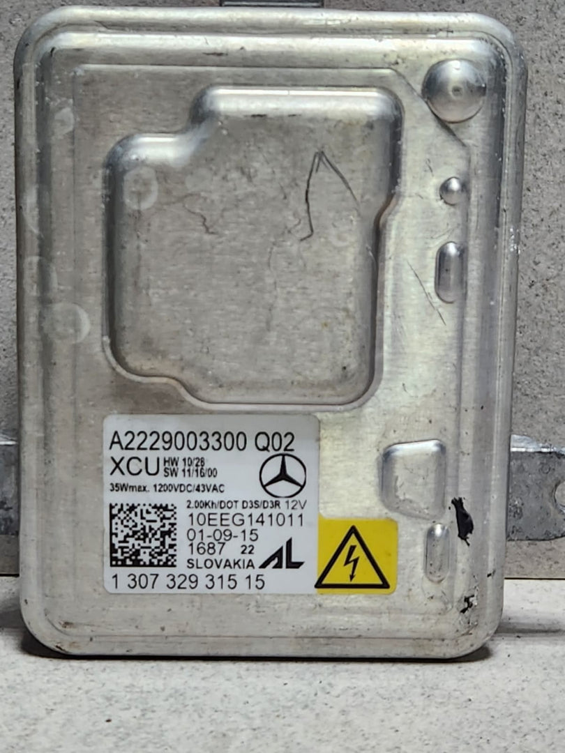 2014-2016 Mercedes-Benz CLA250 Xenon Headlight Ballast A2229003300