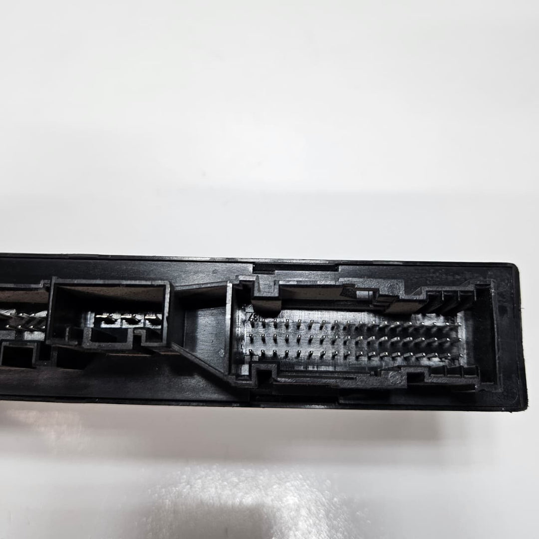 2004-2005 BMW 530i Body Control Module 6957528