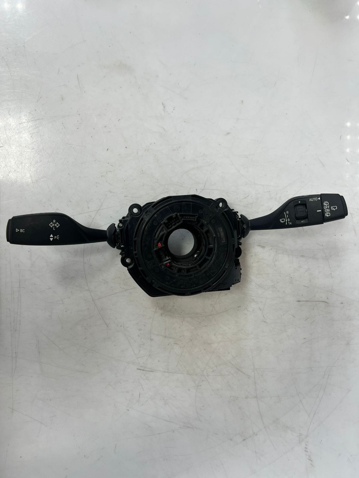 2014-2021 BMW X1 F45 F46 F48 F15 F85 Steering Column Stalk Assembly 9305954 OEM