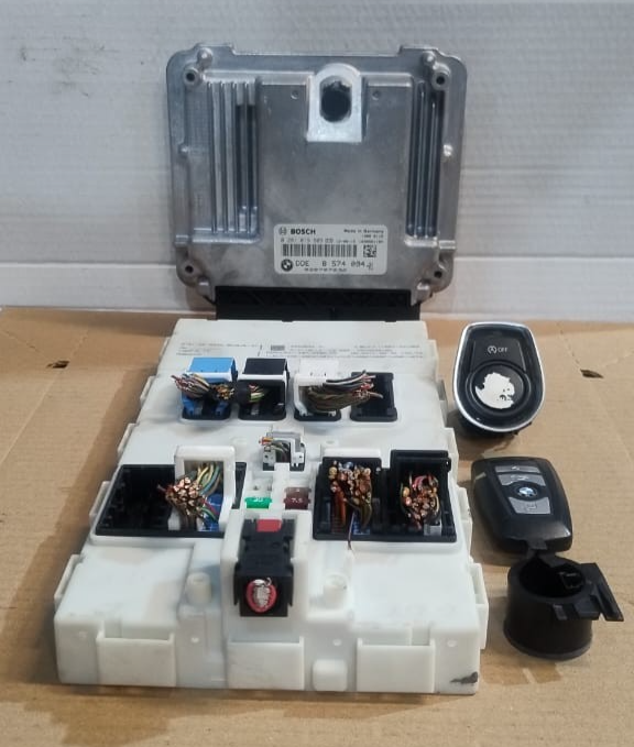 BMW F30 N47 F31 320D X3 F25 ENGINE CONTROL UNIT ECU SET DDE BASIC - 8574094