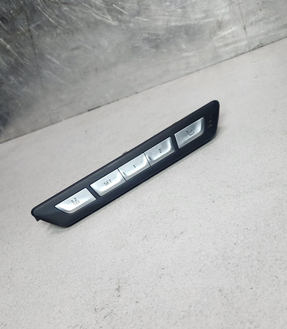 2016-2019 BMW 750i Front Left Driver Seat Control Switch 9382799 G11 G12 740i 