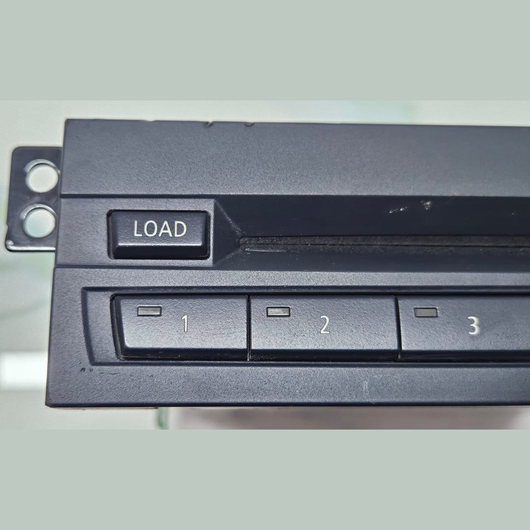 2006-2010 BMW X5 E70 and X6 E71 Cd Changer 9209758 OEM
