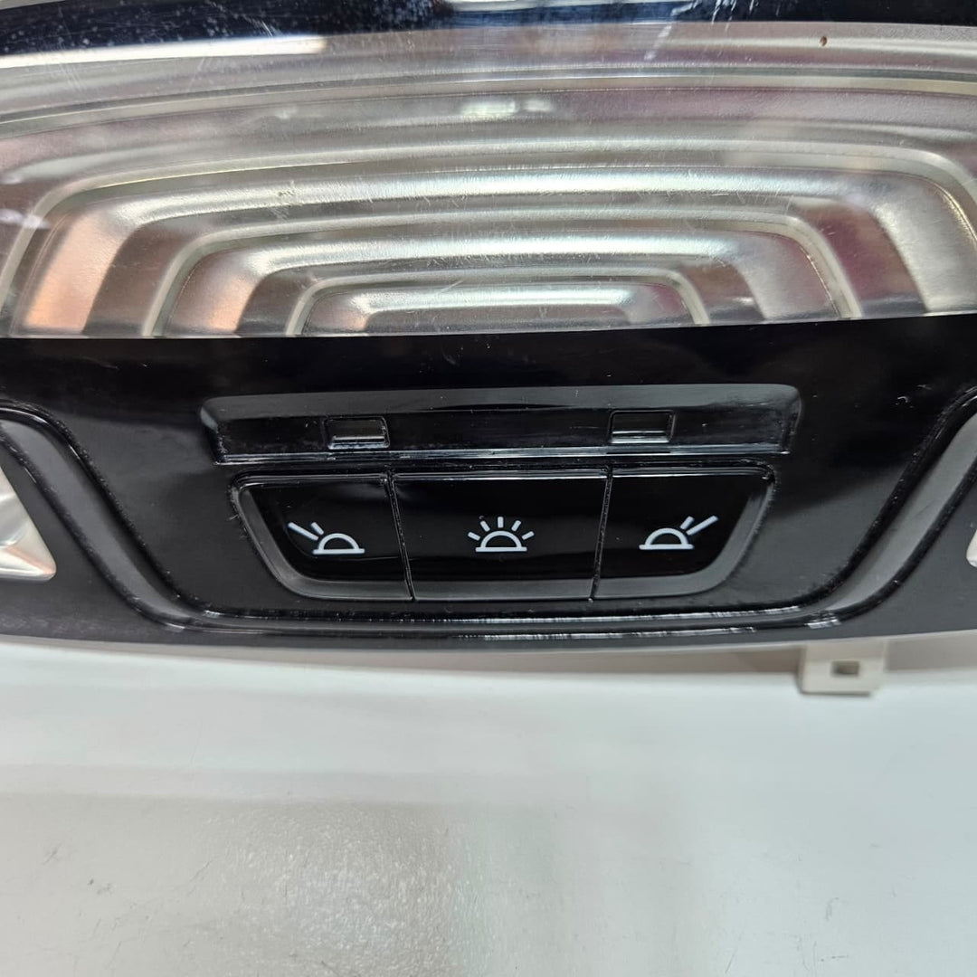 2017-2020 BMW 5 Series G30 X3 G01 530i Interior Reading Light 6848614
