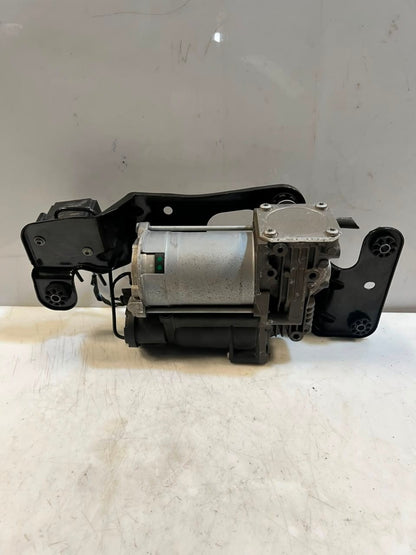 2012 BMW X5 E70 X6 E71 Air Suspension Compressor PUMP 6859714 OEM