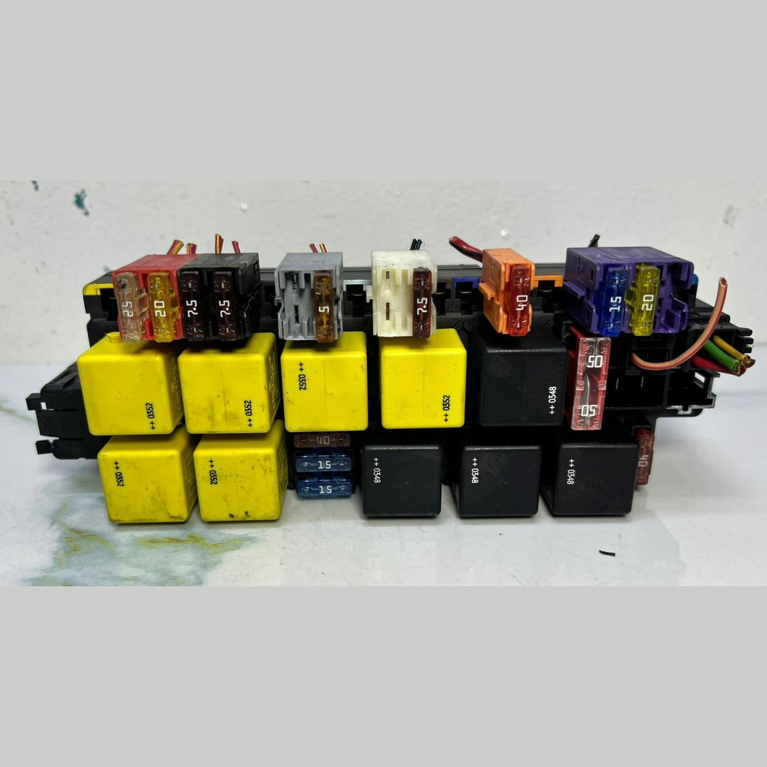 Mercedes-Benz W220 CL55 AMG Front SAM Module Relay Fuse Box A032 5458232 OEM