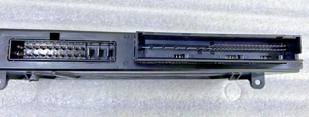 OEM BMW 5 SERIES F10 COMFORT MODULE JUNCTION BOX V2 UNIT 504D14F21