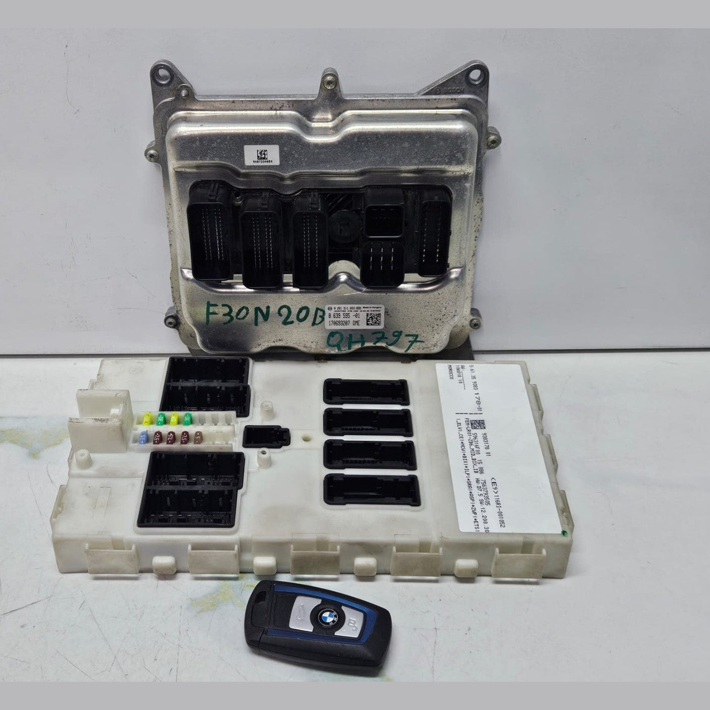 2011-2017 BMW X3 F30 F31 F32 F25 N20 Engine Control Unit SET DME 8639595 OEM