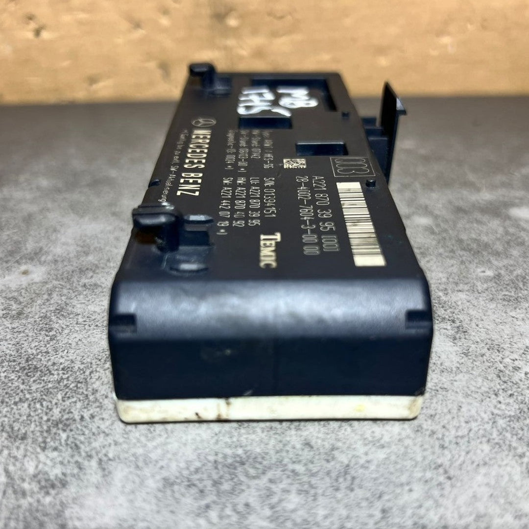 07-13 Mercedes W221 S550 Trunk Release Remote Open Close Module A221 8703995 OEM