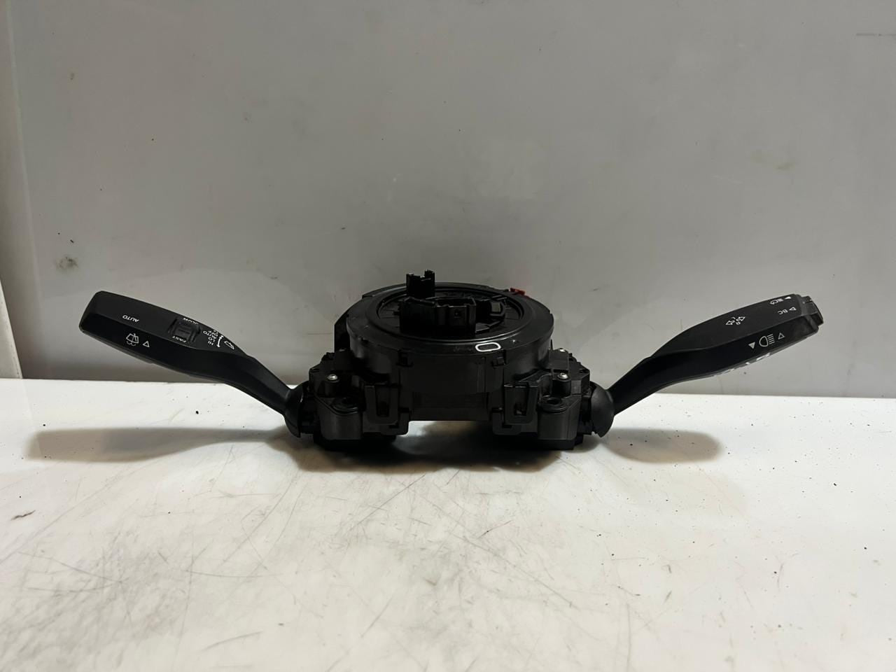 2020-24 BMW 850i 3' G20 G15 Wiper Turn Signal Indicator STEERING Switch 9436668