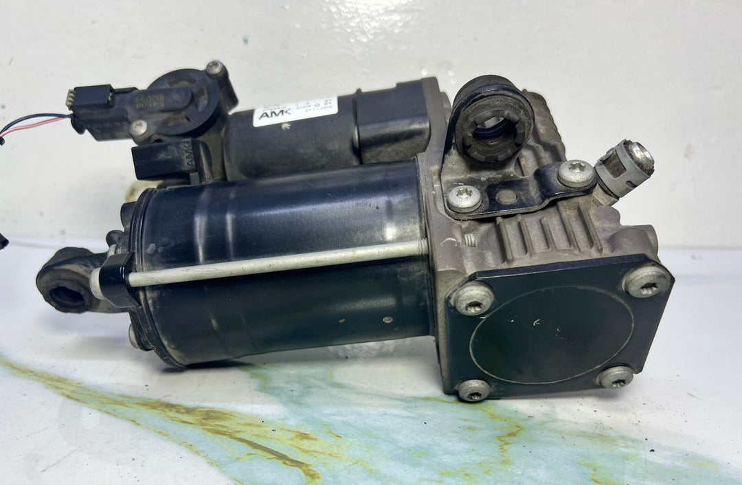 Mercedes W251 R-Class R350 Airmatic Air Suspension Compressor Pump A251 3202404