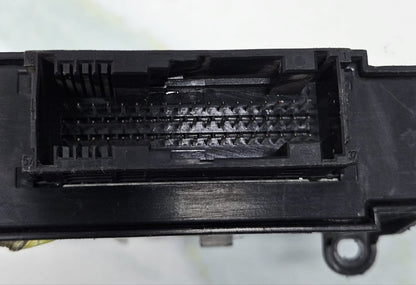 2007-2008 BMW E90 E92 E93 328i Junction box Body Control Module 9131777 OEM