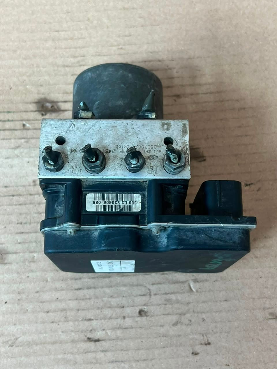 2000-2006 BMW X5 E53 Abs Pump And Control Module 6773012 OEM