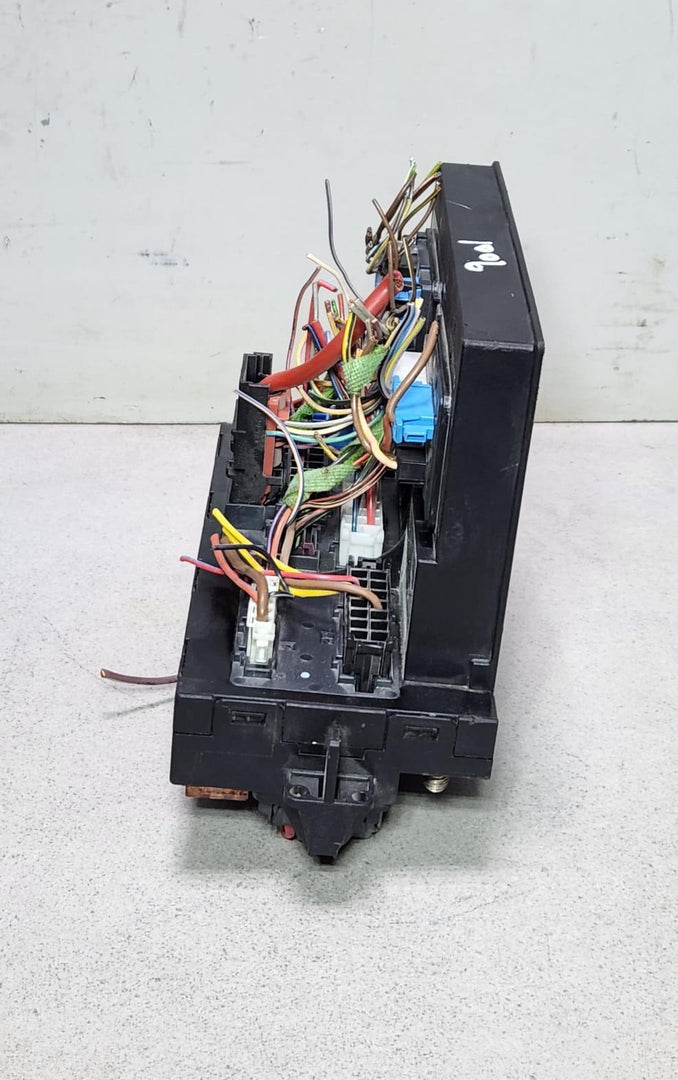 2003-2007 Mercedes-Benz E320 Front Sam Control Unit Fuse Box 2115459001
